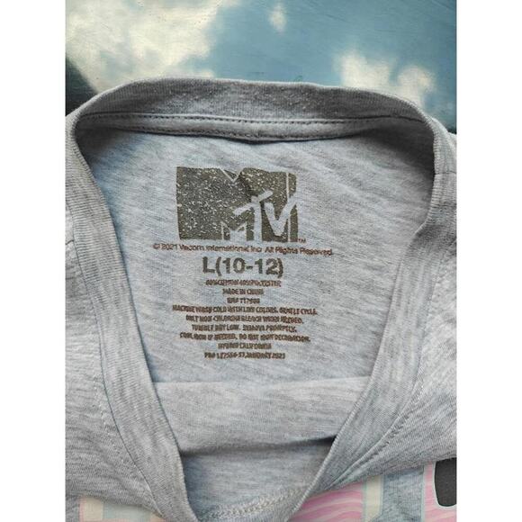 MTV Graphic Crop Tee Gray Retro Crop Top - Picture 3 of 4